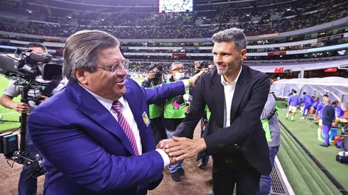 Miguel Herrera y Fernando Ortiz en su última visita con Tigres al América.