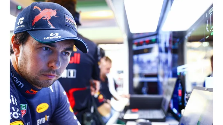 Sergio Pérez durante el Gran Premio de Abu Dhabi en 2022.