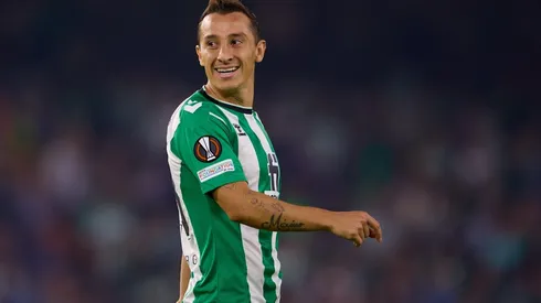 La afición del Betis tuvo otro de esos gestos que enamoran a Andrés Guardado