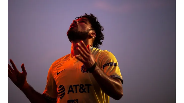 Bruno Valdez marcó el dinero que quiere ganar en Cruzeiro.