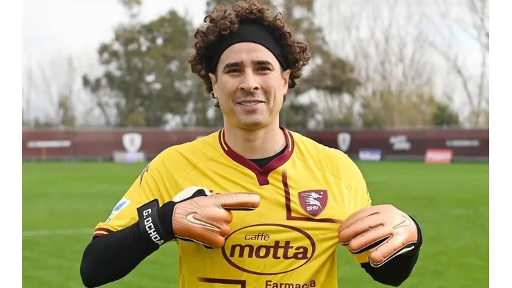 Guillermo Ochoa usará un histórico dorsal en su llegada al Salernitana