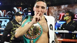 Óscar Valdez le dejó una adveretencia al Vaquero Navarrete.