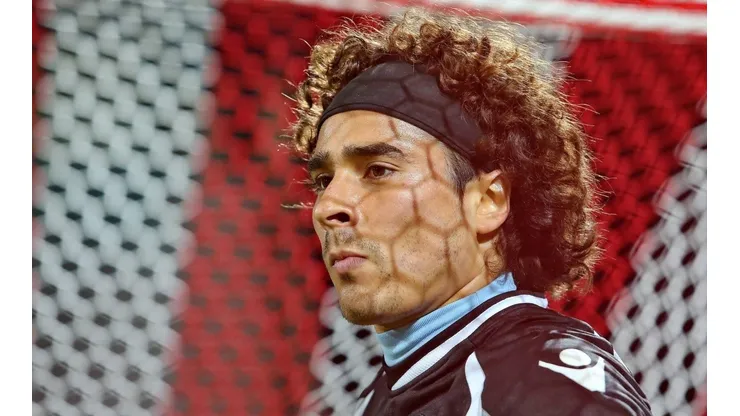 Guillermo Ochoa en el Ajaccio, su primer equipo en Europa.