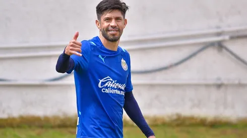 Oribe Peralta con Chivas en el torneo Apertura 2021.