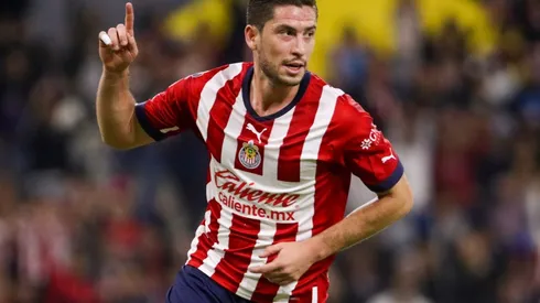 Ormeño hizo tres goles en la goleada ante Santos Laguna