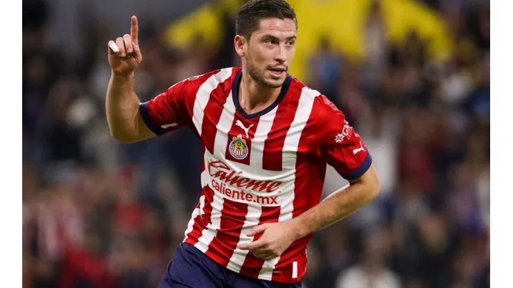 Ormeño hizo tres goles en la goleada ante Santos Laguna