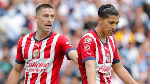 ¿Se va un delantero de las Chivas?