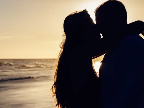 Lo hacen increíble: ¿Cuáles son los signos zodiacales que mejor besan?