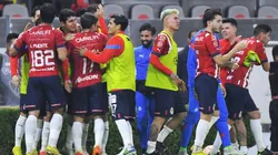 ◉ Las noticias de Chivas hoy: Europa se quiere llevar a un canterano titular