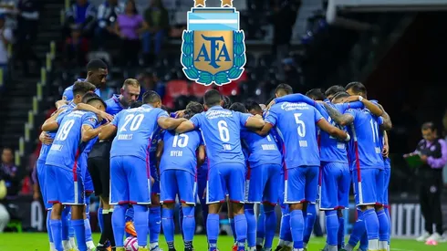 Jugador de Cruz Azul defendió a la Selección Argentina y los aficionados lo destrozaron