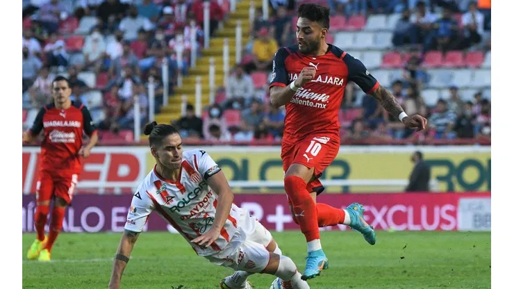 Chivas deja ir libre a Alexis Peña.