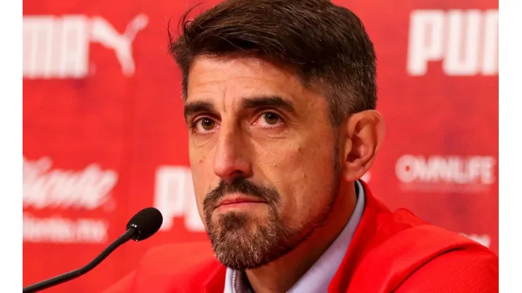 Veljko Paunovic deja ir a un canterano de Chivas.