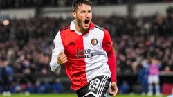 Santi Giménez busca seguir creciendo en Europa