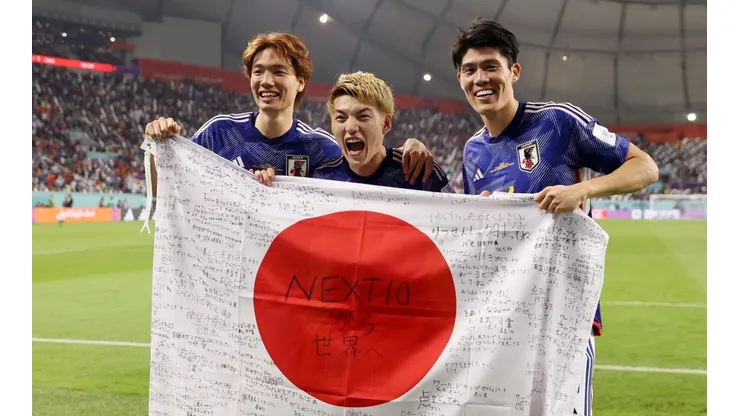 Japón se metió en octavos como líder de su grupo.