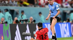 Una barrida de Federico Valverde ante Kangin Lee.