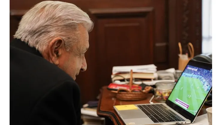 El presidente de México vio el partido del Tri.