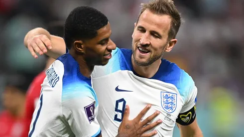 Inglaterra lidera el Grupo B tras golear a Irán por 6-2