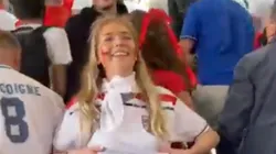 ¿Aficionada es arrestada por alzarse playera en Qatar 2022?