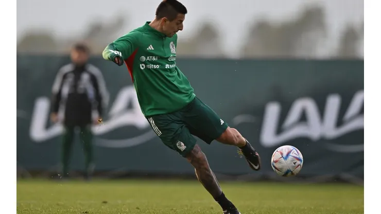 Alvarado en un entrenamiento con la Selección Mexicana.
