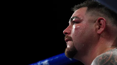 Andy Ruiz recibe el primer golpe del equipo de Wilder.