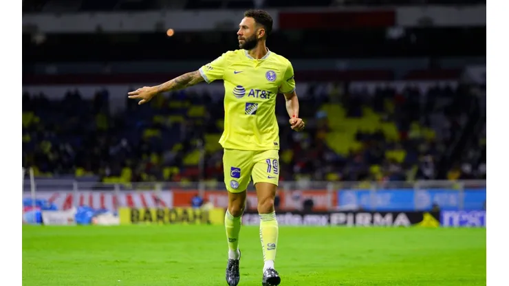 América busca una variante para Layún.