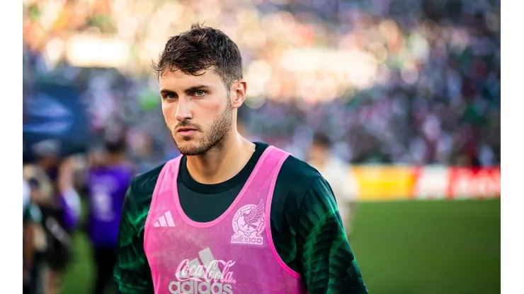 Santi Giménez es el gran ausente en la lista de Martino.