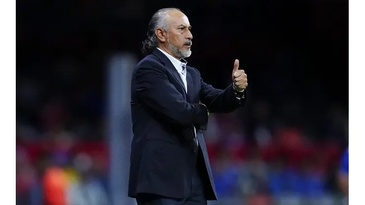 Potro Gutiérrez analizará dos fichajes gratuitos para Cruz Azul