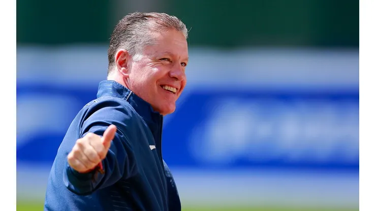 CIUDAD DE MEXICO, MEXICO - JUNIO 17: Ricardo Pelaez (D), Director Deportivo del Cruz Azul durante el entrenamiento previo al inicio del Torneo Apertura 2019 de la Liga BBVA MX en las instalaciones de La Noria el 17 de Junio de 2019 en la Ciudad de Mexico, Mexico. (Foto: Mauricio Salas/JAM MEDIA)