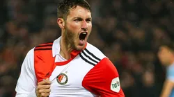 Santiago Giménez celebra su gol con el Feyenoord ante Lazio en la Europa League.