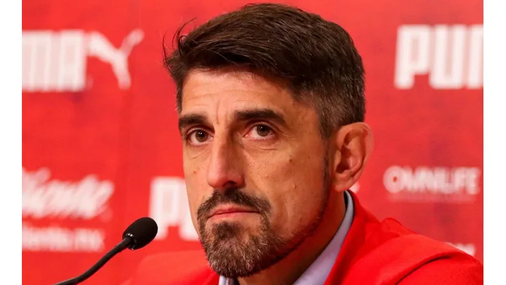 Veljko Paunovic en su presentación como director técnico de Chivas.