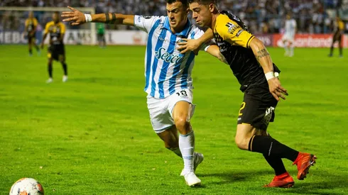 Augusto Lotti, a la izquierda, con el Atlético Tucumán.