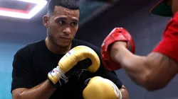 Benavidez enfrentará a Caleb Plant.