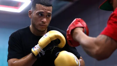 Benavidez enfrentará a Caleb Plant.