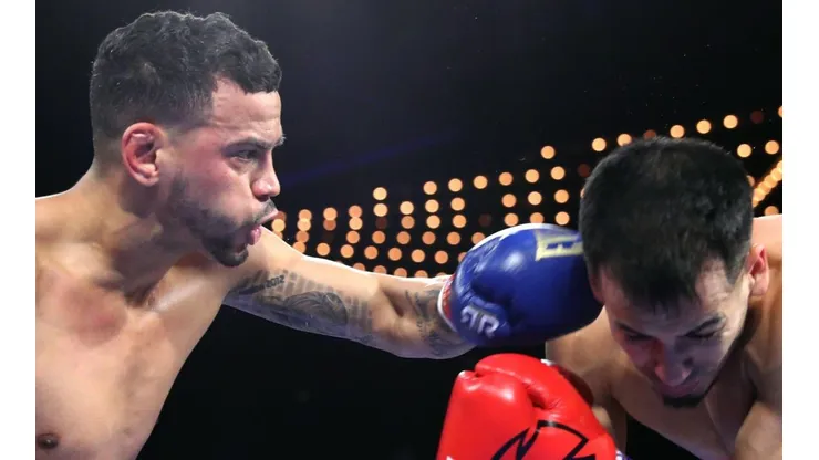 Robeisy Ramírez le dejó el cuadrilátero caliente a Lomachenko con un KO sobre Matías Romero