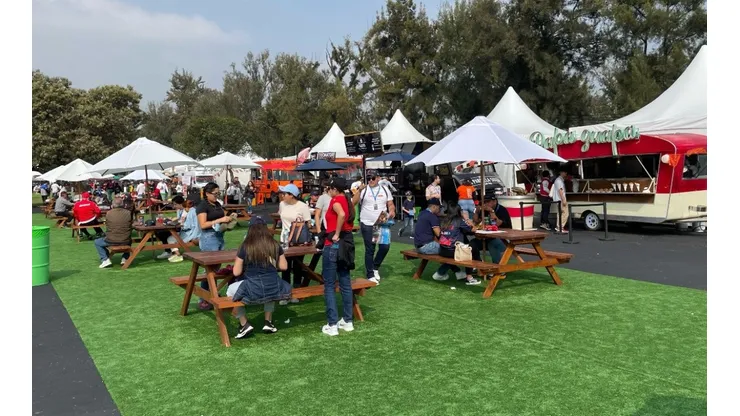Zona de comida en el GP de México 2022