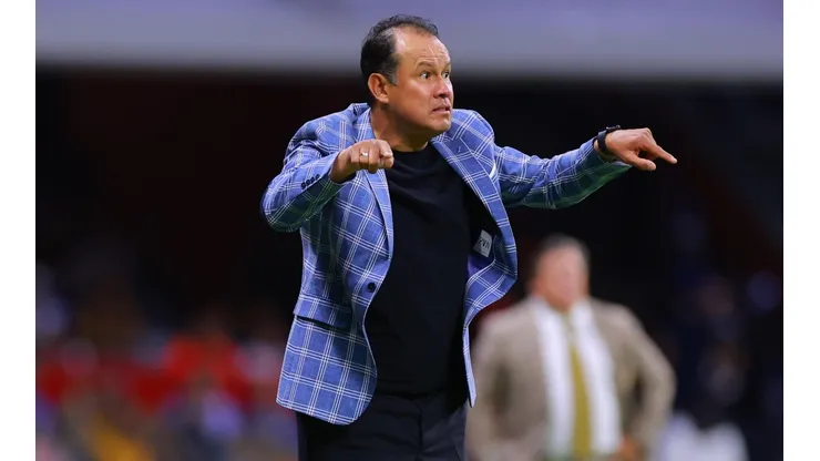 Juan Reynoso en el Clausura 2022, su último partido con Cruz Azul.