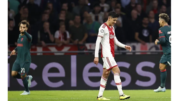 AMSTERDAM - (LR) Mo Salah of Liverpool FC celebrates the 0-1, Edson Alvarez of Ajax during the UEFA Champions League Gro