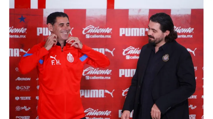 Fernando Hierro tiene en mente los futuros refuerzos.