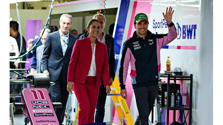 Claudia Sheinbaum y Sergio Pérez en un evento del Gran Premio de México 2019.