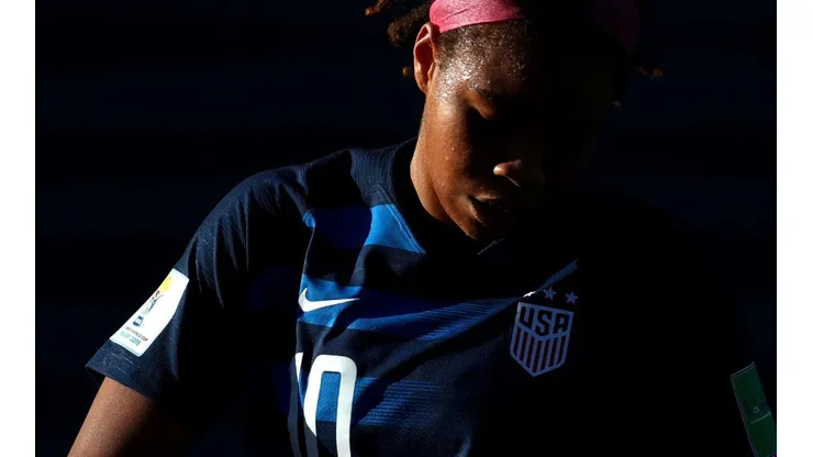 La primera extranjera en coronarse campeona de goleo en la Liga MX Femenil
