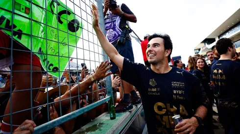 Tras ganar el campeonato de constructores con Red Bull, Checo Pérez expresó un deseo a futuro