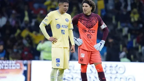 Emilio Lara y Guillermo Ochoa, los chivos expiatorios del partido ante Toluca.