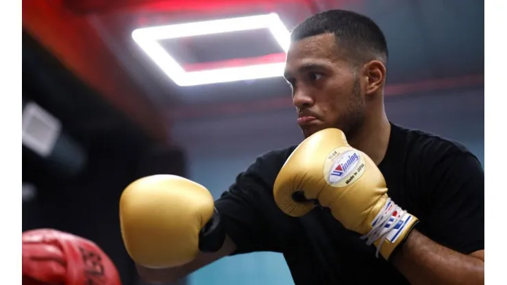 David Benavidez tundió a Canelo Álvarez.
