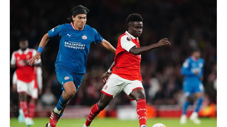 Erick, titular y en buen nivel frente al Arsenal