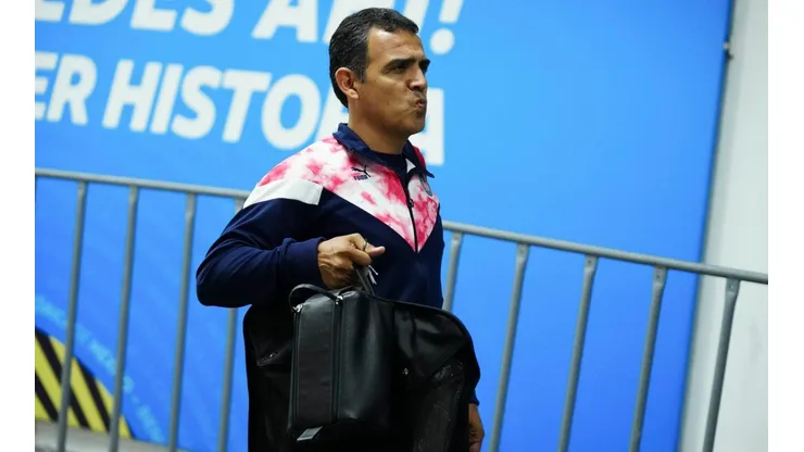 Ricardo Cadena se despidió de Chivas.