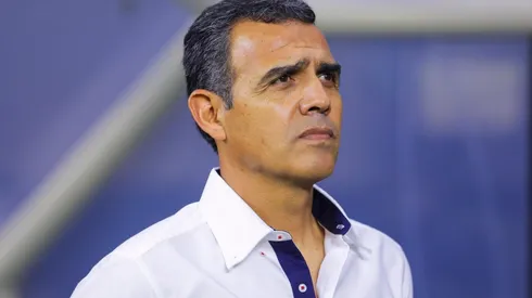 Ricardo Cadena se fue de Chivas.