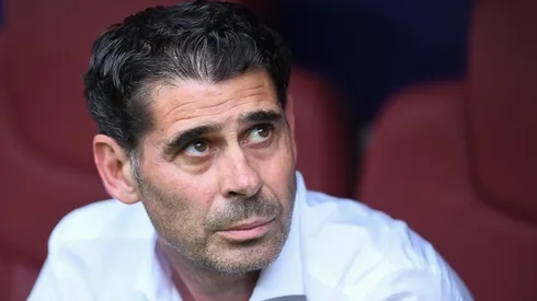 Fernando Hierro durante su etapa como entrenador de España.