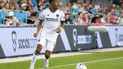 Julián Araujo vive cuarta temporada con Los Ángeles Galaxy.