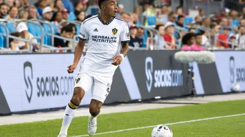 Julián Araujo vive cuarta temporada con Los Ángeles Galaxy.