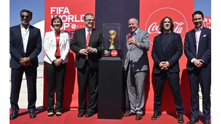 La Copa del Mundo llegó a Ciudad de México entre mariachis e invitados de honor